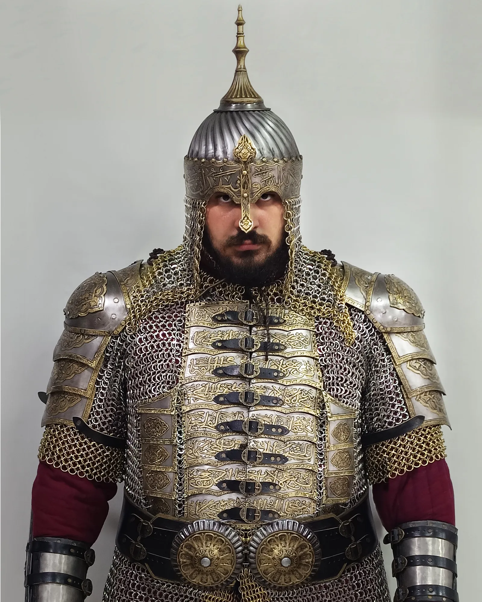 Mehmed: Fetihler Sultanı dizisi için yapılan Fatih Sultan Mehmet Han zırhı — Sinan Saraçoğlu